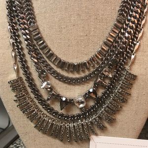 Stella & Dot Amelia statement necklace
